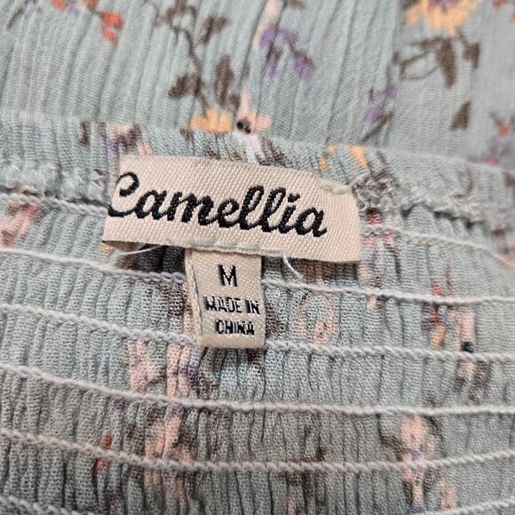 Camellia Women's Lite Blue Floral Romper Smocked Back V-neck Button Front Size M - Picture 9 of 11